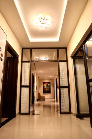 regal guest house by roh