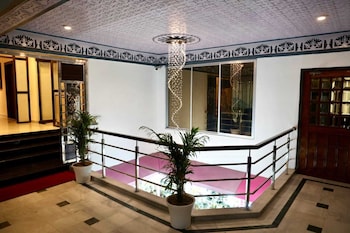 regal guest house by roh