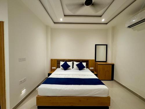 The Vrind Orchid,,2 star