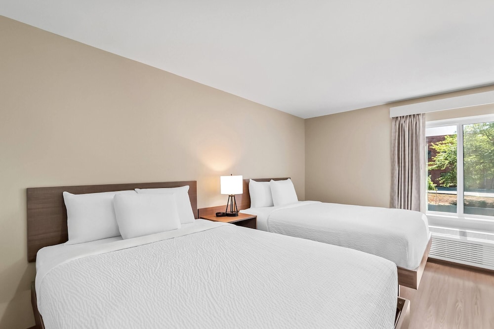 echo suites sterling