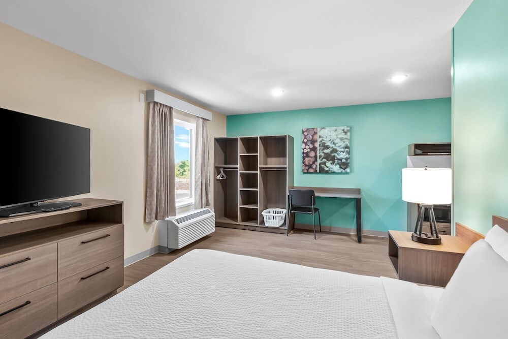 echo suites sterling
