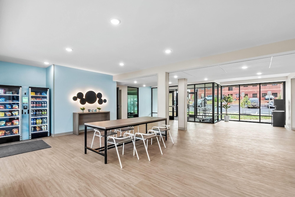 echo suites sterling