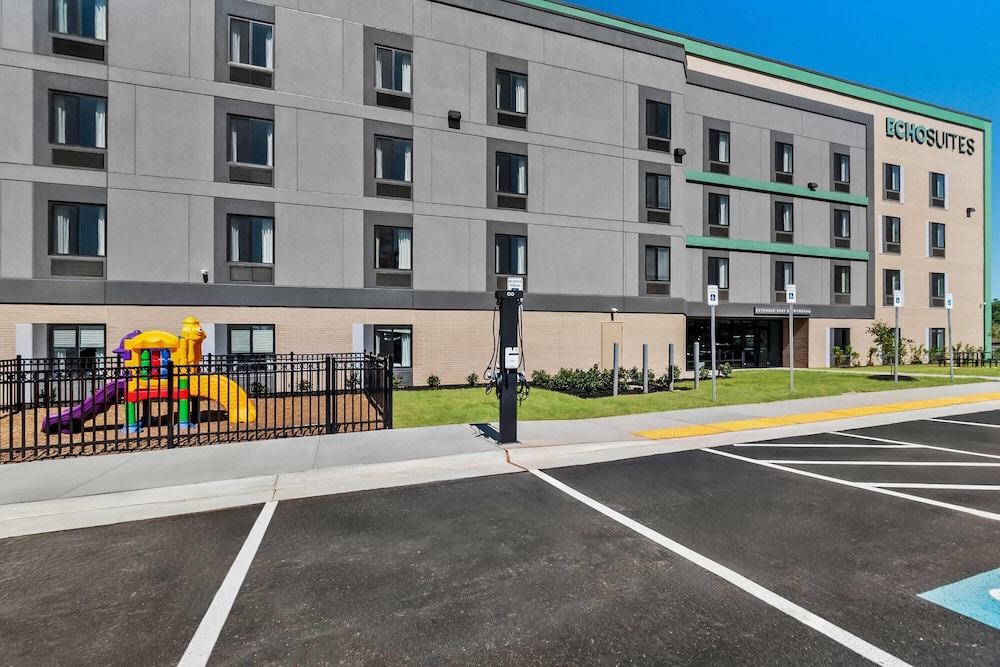 echo suites sterling