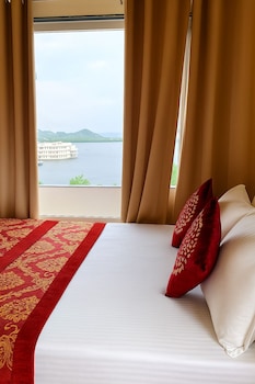 hotel lake star bistro