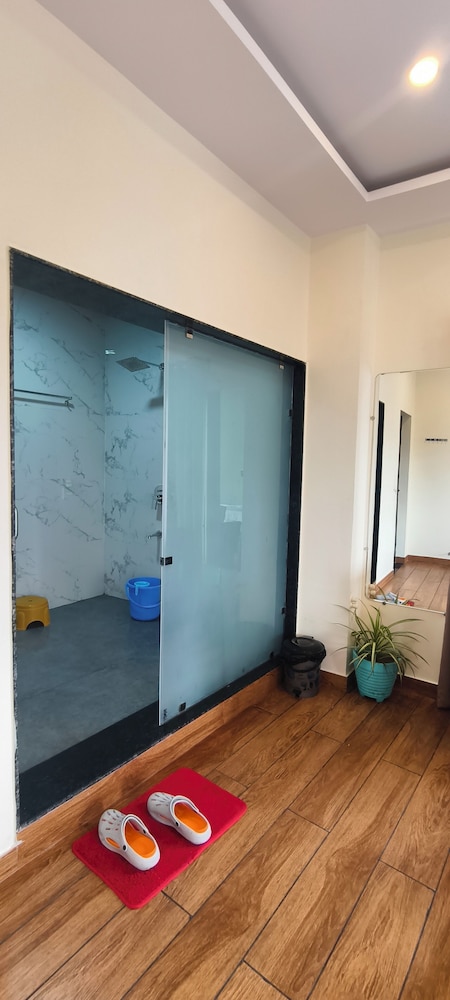 hotel lake star bistro