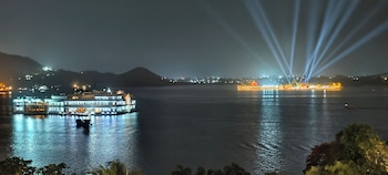 hotel lake star bistro