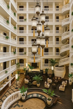 The Taksim Royal Beach Hotel,,4 star