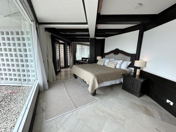 the taksim royal beach hotel