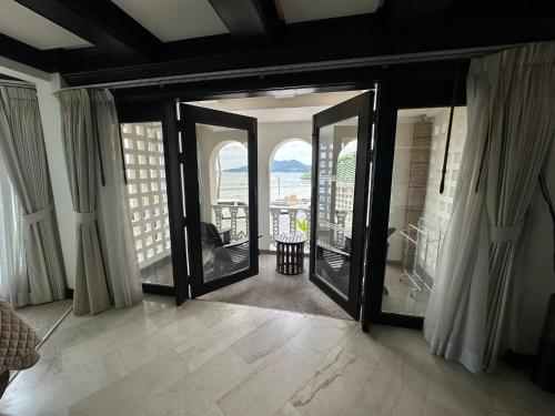 the taksim royal beach hotel