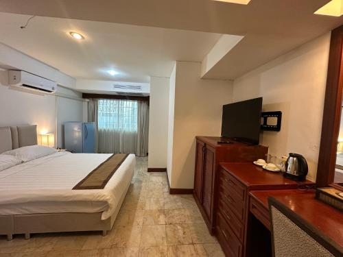 the taksim royal beach hotel