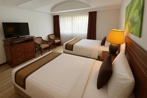 the taksim royal beach hotel