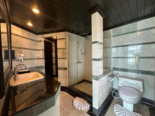 the taksim royal beach hotel