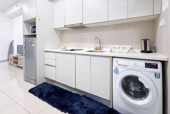 I City Luxury Condo Shah Alam Smarthome,,3 star