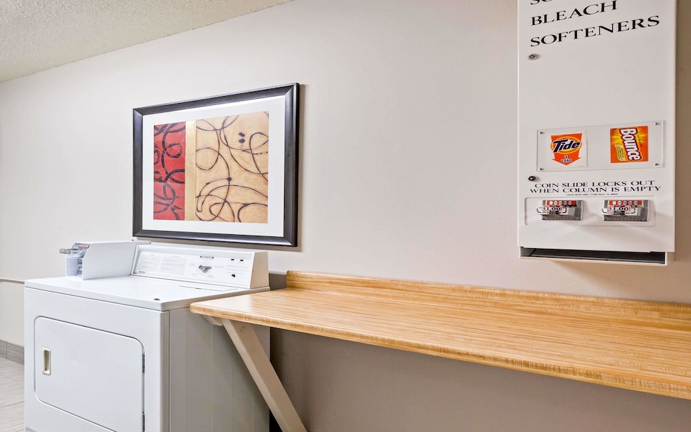 comfort inn and suites irving las colinas dfw