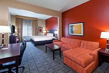 comfort inn and suites irving las colinas dfw