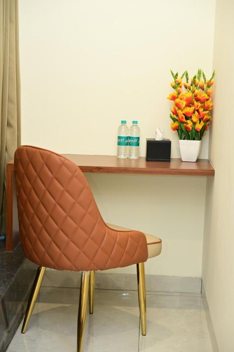 aanvi suites rr nagar