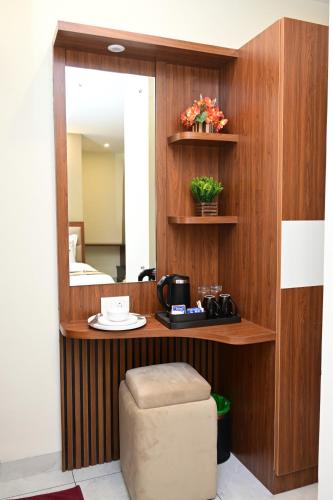 aanvi suites rr nagar