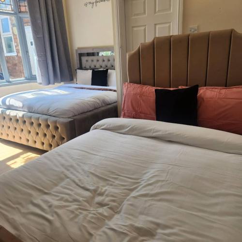 Charming Victorian Apartment In Central Wolverhampton,,2 star