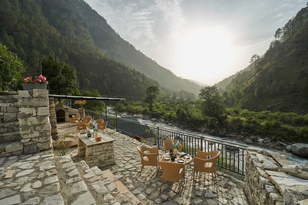 mashru riverside estate