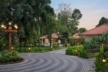 hyatt regency kochi malayattoor