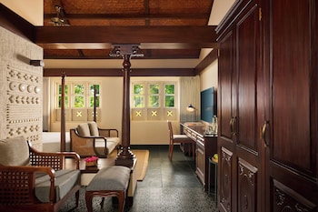 hyatt regency kochi malayattoor