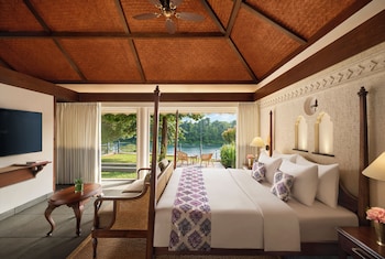 hyatt regency kochi malayattoor