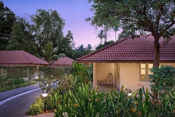 hyatt regency kochi malayattoor