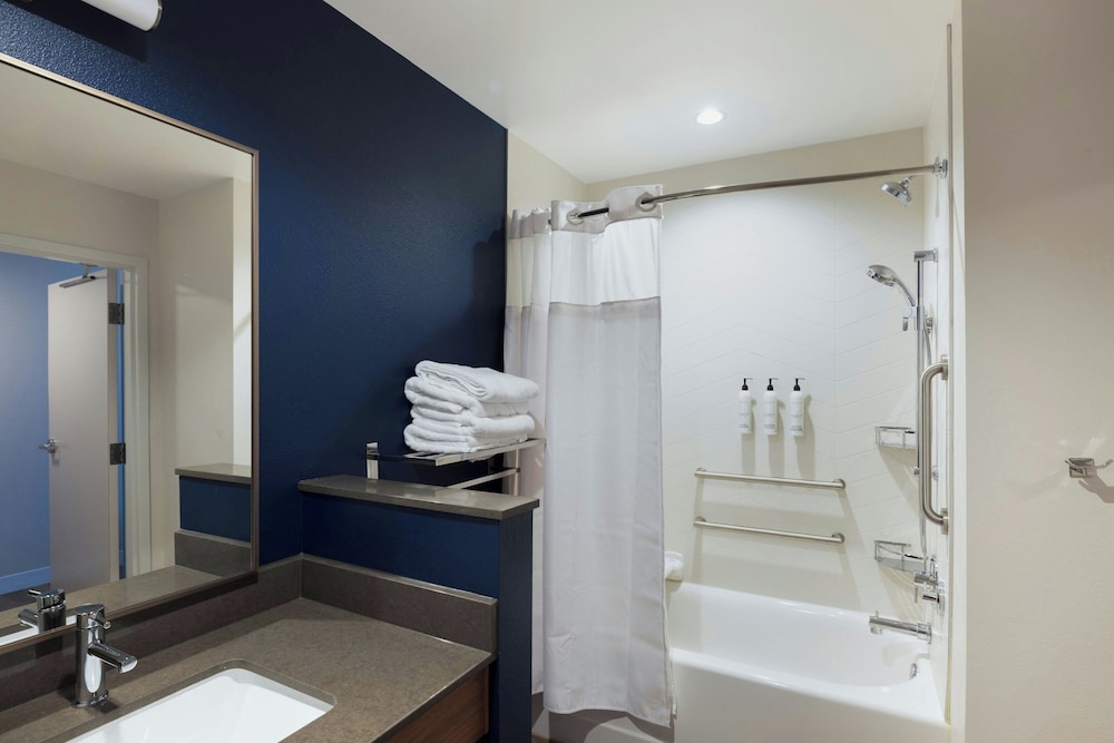 fairfield inn and suites dayton beavercreek
