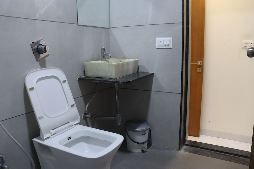 hotel mayur residency