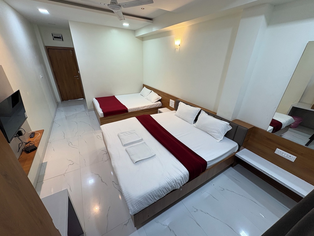 hotel mayur residency