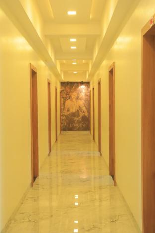 hotel mayur residency