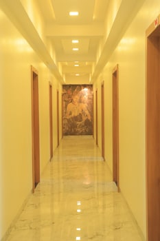 hotel mayur residency
