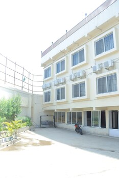 hotel mayur residency