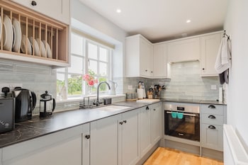 Idyllic Countryside Cottage,,2 star