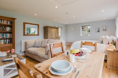 idyllic countryside cottage