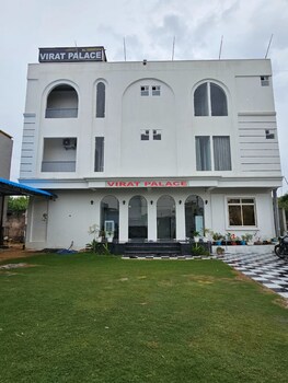 hotel virat palace