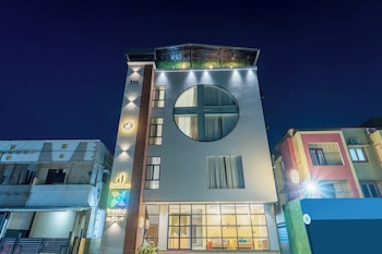 treebo deluxe inn chromepet