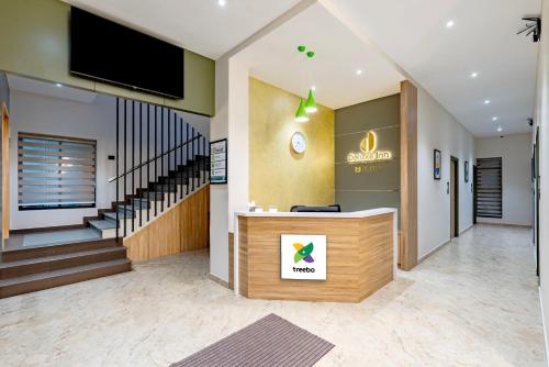 Treebo Deluxe Inn, Chromepet,,3 star