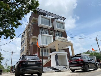 travinities hotel shree ji palace