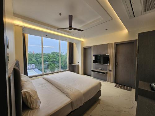 Travinities Hotel Shree Ji Palace,,2 star