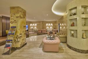 grand continent premiere t nagar