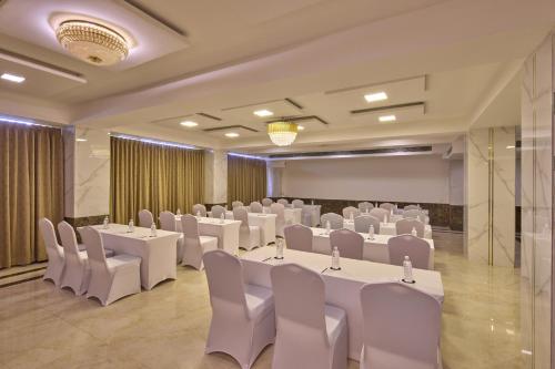 grand continent premiere t nagar