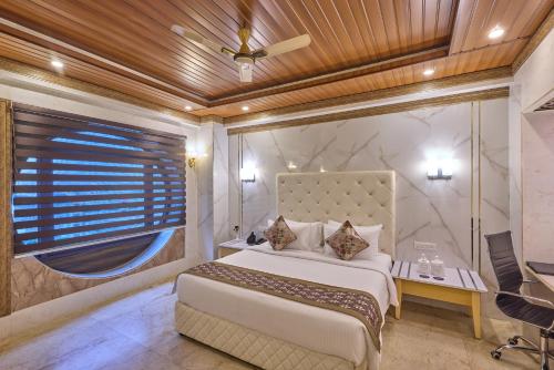 Grand Continent Premiere - T Nagar,,4 star