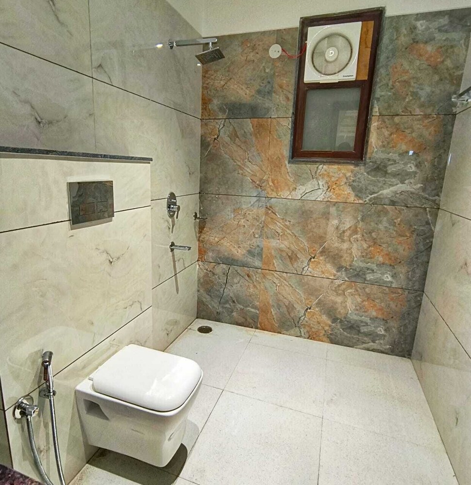 the crown a pinnacle of luxury