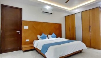 the crown a pinnacle of luxury