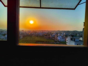 the crown a pinnacle of luxury