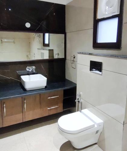 the crown a pinnacle of luxury