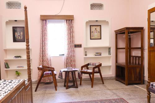 House Of Amer,,4 star