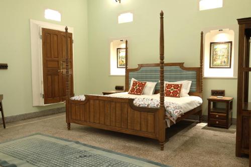 House Of Amer,,4 star