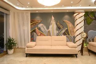 hotel kashi crown